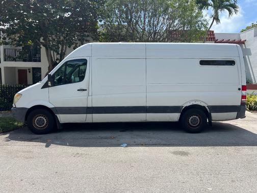 White 2008 Dodge Sprinter 2500 High Roof