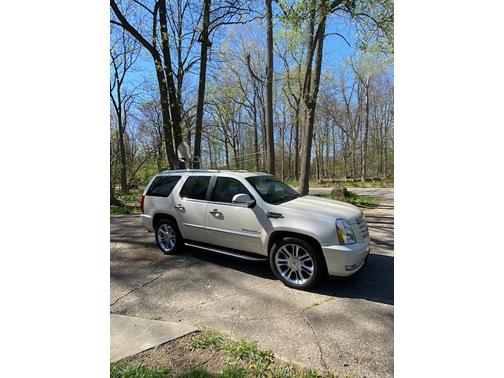 2007 Cadillac Escalade Base