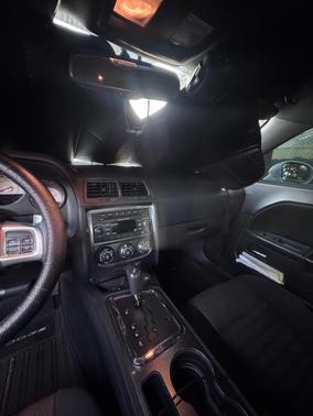 White 2013 Dodge Challenger SXT
