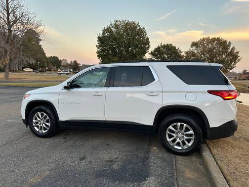 2020 Chevrolet Traverse LT Leather