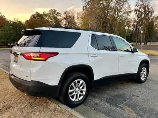 2020 Chevrolet Traverse LT Leather