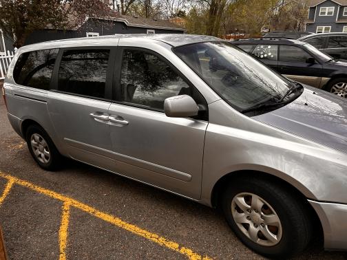 2006 Kia Sedona LX