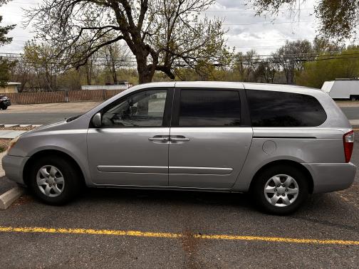 2006 Kia Sedona LX