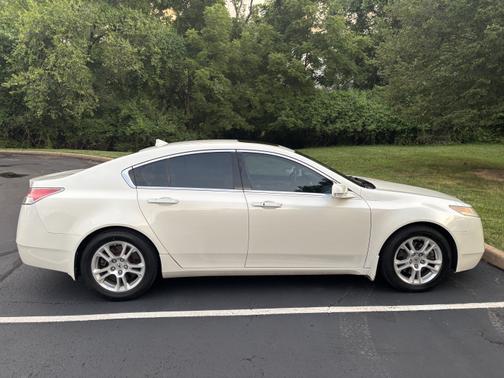 2010 Acura TL Technology