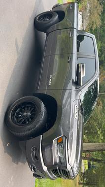 Gray 2019 RAM 1500 Big Horn