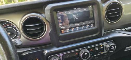 Gray 2021 Jeep Gladiator Sport