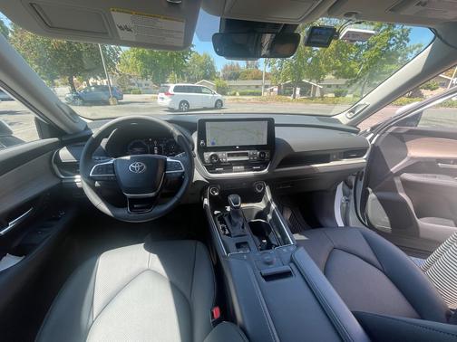 2025 Toyota Grand Highlander Hybrid Limited