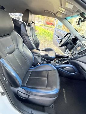 2014 Hyundai Veloster Turbo