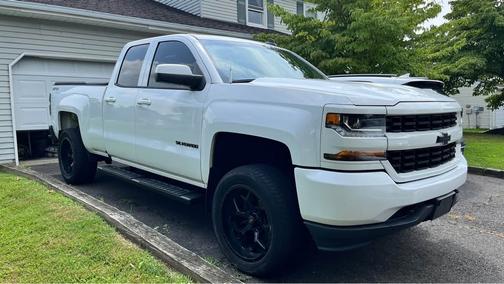 2017 Chevrolet Silverado 1500 Custom