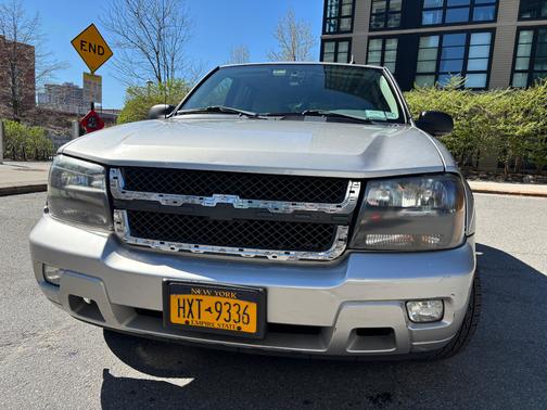 Gray 2008 Chevrolet Trailblazer LT
