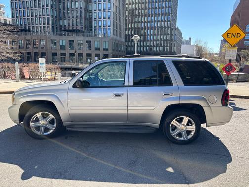 Gray 2008 Chevrolet Trailblazer LT