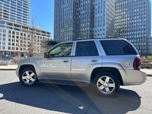 Gray 2008 Chevrolet Trailblazer LT