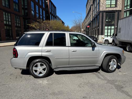Gray 2008 Chevrolet Trailblazer LT