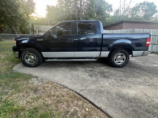 2006 Ford F-150 XLT SuperCrew