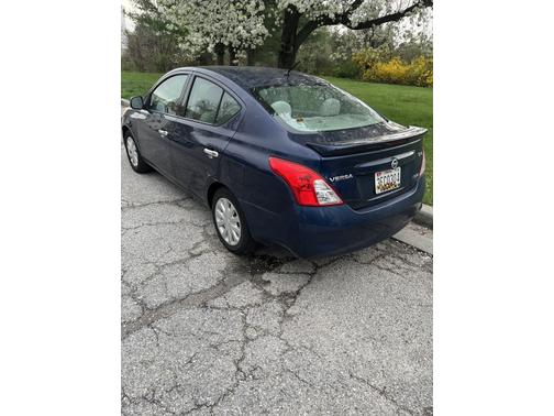 2014 Nissan Versa 1.6 SV