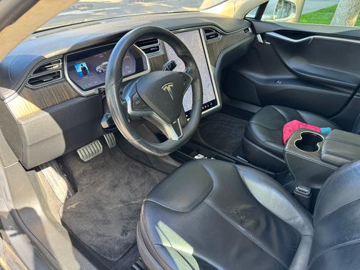 2013 Tesla Model S Performance