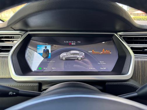 2013 Tesla Model S Performance