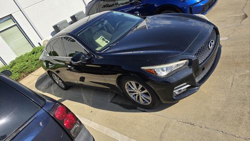2015 INFINITI Q50 Premium