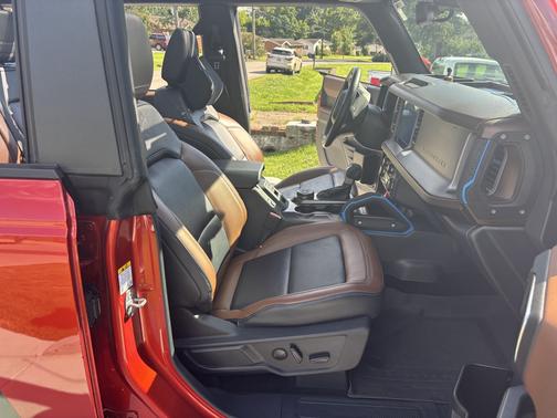 Red 2022 Ford Bronco Outer Banks