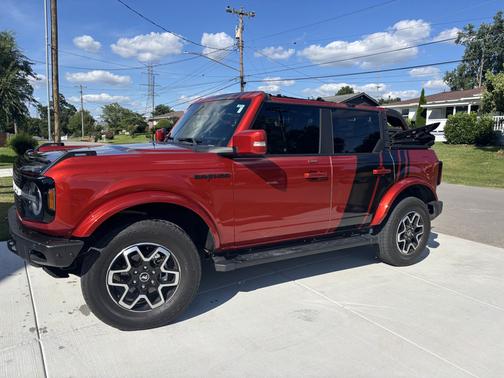 Red 2022 Ford Bronco Outer Banks