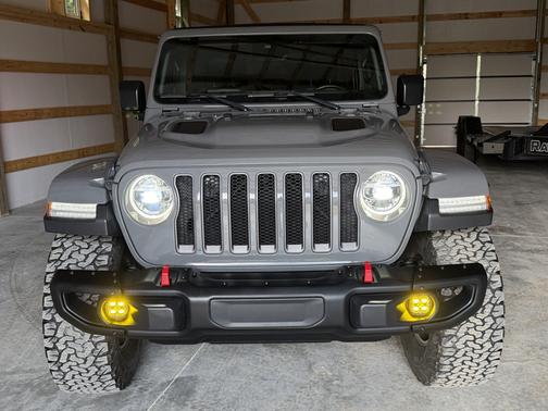 Gray 2022 Jeep Wrangler Unlimited Rubicon