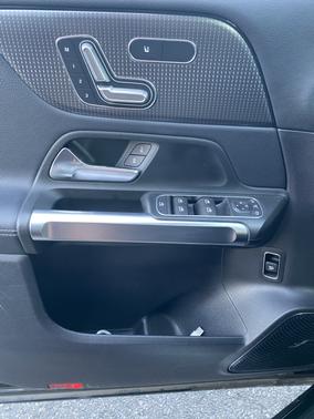 Black 2021 Mercedes-Benz GLB 250 4MATIC