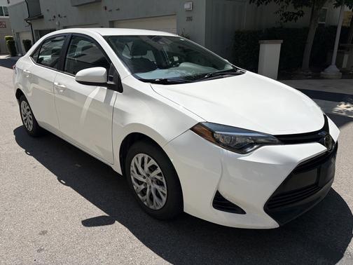 White 2017 Toyota Corolla LE