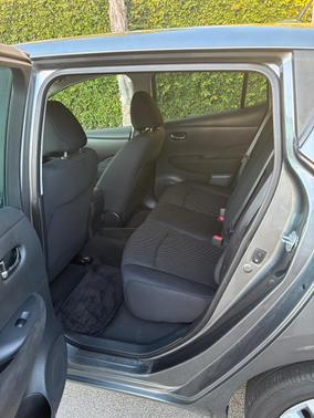 Gray 2016 Nissan Leaf S