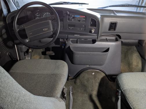 1996 Ford Club Wagon XL