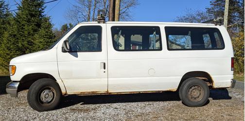 1996 Ford Club Wagon XL