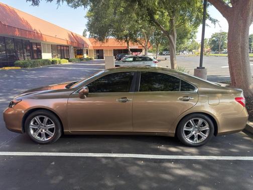 Gold 2009 Lexus ES 350 Base
