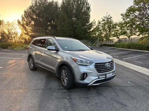 Gray 2019 Hyundai Santa Fe XL SE