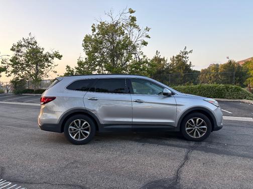 Gray 2019 Hyundai Santa Fe XL SE
