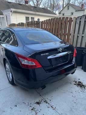2010 Nissan Maxima S