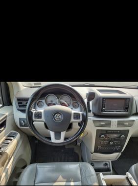 2011 Volkswagen Routan SEL