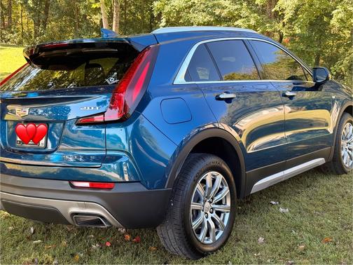 2019 Cadillac XT4 Premium Luxury