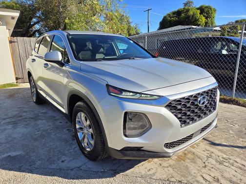 2019 Hyundai SANTA FE SE 2.4