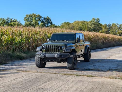 2023 Jeep Gladiator Sport S 