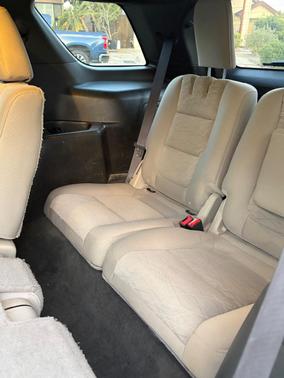 Silver 2014 Ford Explorer Base