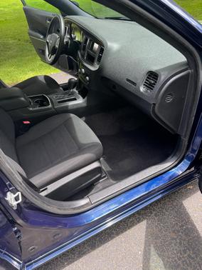 Blue 2013 Dodge Charger SE