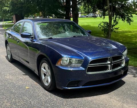 Blue 2013 Dodge Charger SE