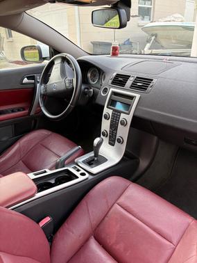 White 2012 Volvo C70 T5