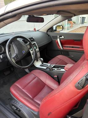 White 2012 Volvo C70 T5