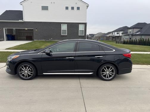 2015 Hyundai SONATA Sport 2.0T