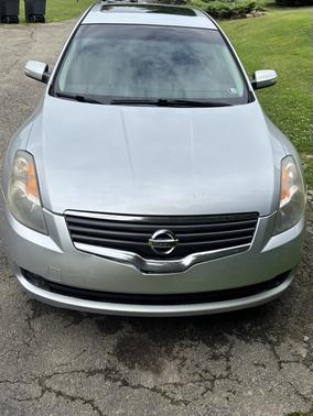 Silver 2008 Nissan Altima 3.5 SE