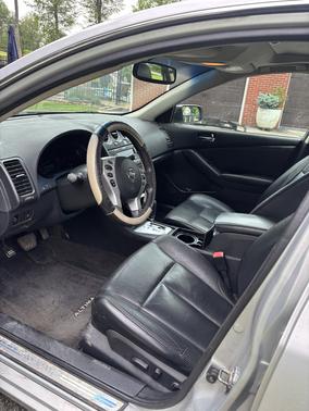 Silver 2008 Nissan Altima 3.5 SE