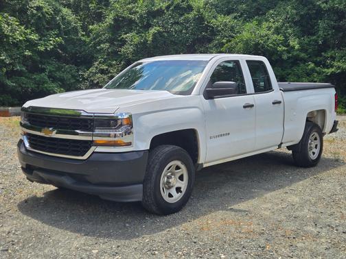 White 2017 Chevrolet Silverado 1500 WT