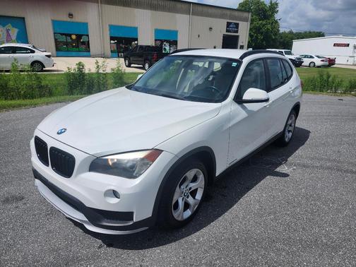 White 2015 BMW X1 sDrive28i