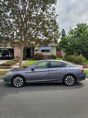 2017 Honda Accord Hybrid Base