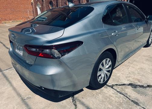 2024 Toyota Camry Hybrid LE